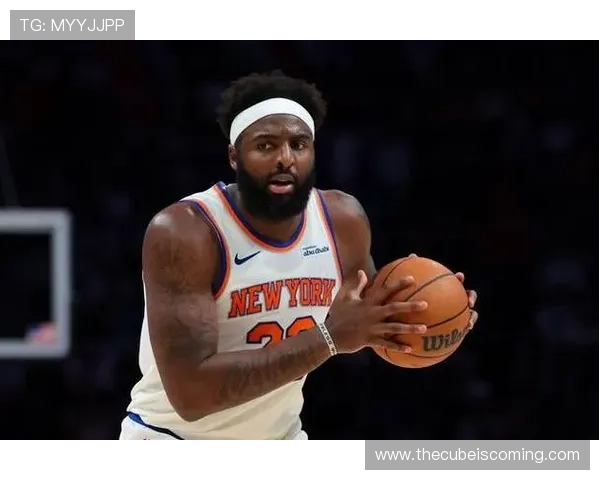 米切尔·罗宾逊内线防守强势，盖帽效率显著提升球队篮板控制